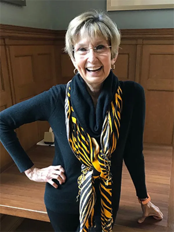 Linda Mizejewski headshot